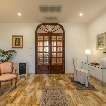 Iole Bed & Breakfast 4*