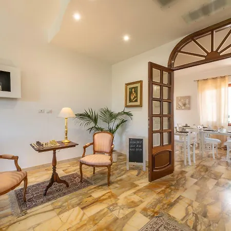Iole Bed & Breakfast Carloforte (Isola di San Pietro)