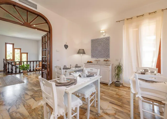 Iole Bed & Breakfast Carloforte (Isola di San Pietro)