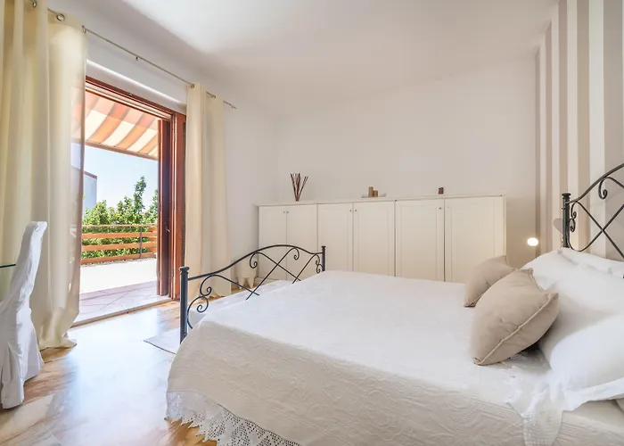 Couette-café Iole 4*